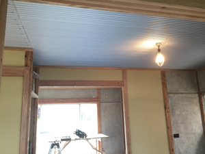 �r�[�`�n�E�X ���t�H�[�� ����